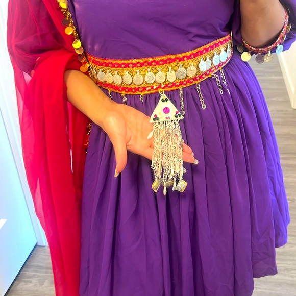 Beautiful dress size M and S color purple and pink - Picture 5 of 7